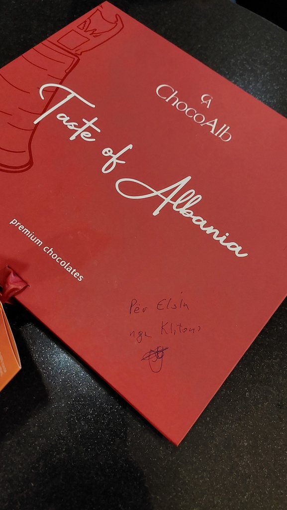 Kutia Premium - Xhubleta